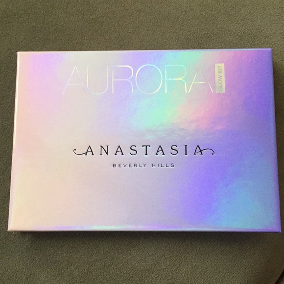 Anastasia Beverly Hills Other - Anastasia Beverly Hills Aurora Glow skit